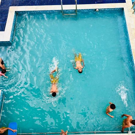 Hotel Waterland Aiju 外观 照片