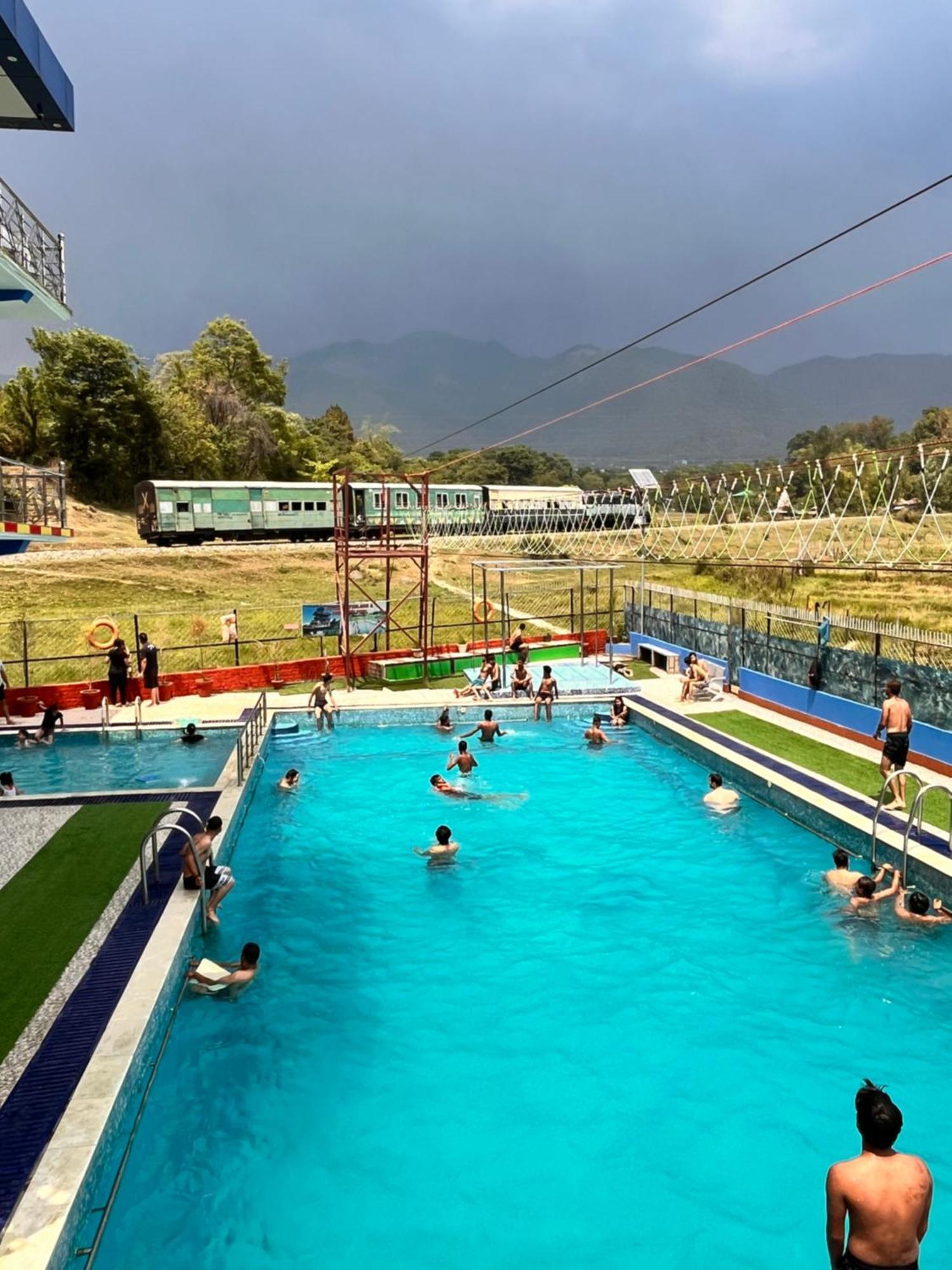 Hotel Waterland Aiju 外观 照片